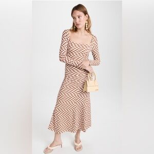 KITRI Diedre Wavy Checker Ruched Jersey Dress
Chestnut Wavy Checker - S
